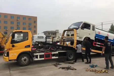 樊魏高速G55汽车救援拖拉机平板车|道路救援拖车报价|车辆救援搭电多少钱